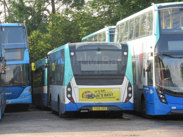 Bus photo 1