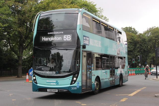Bus photo 1