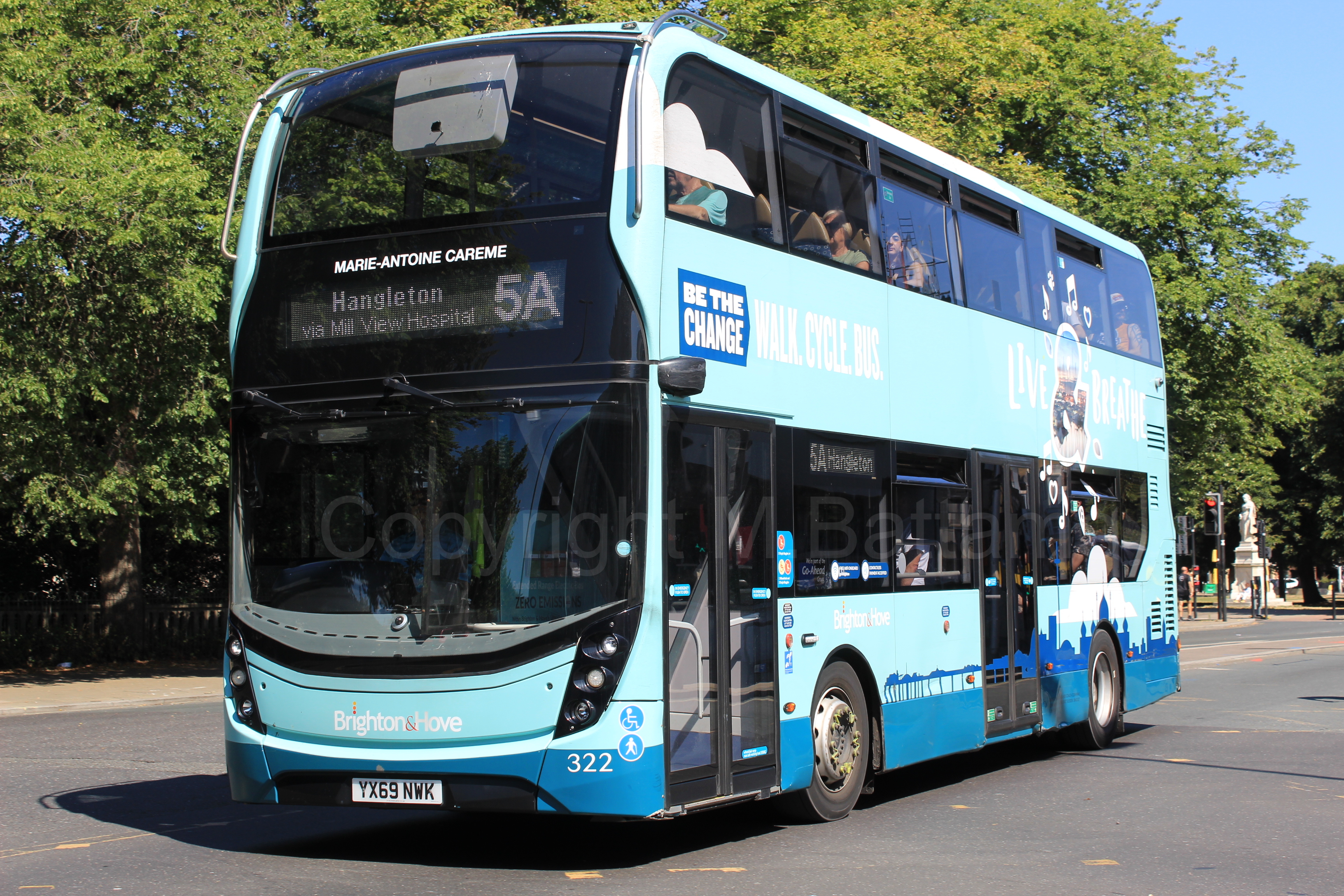 Bus photo 1