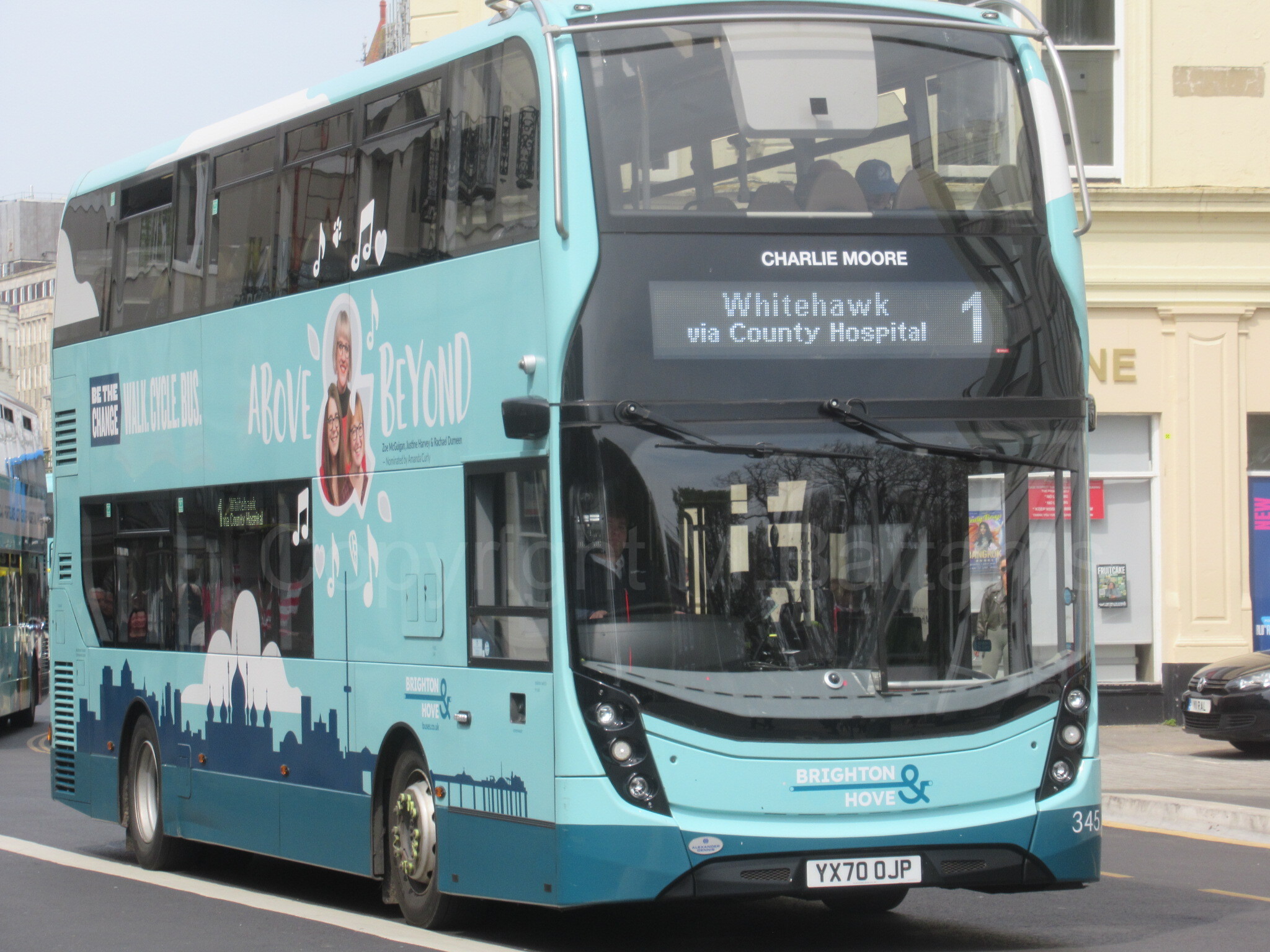 Bus photo 1