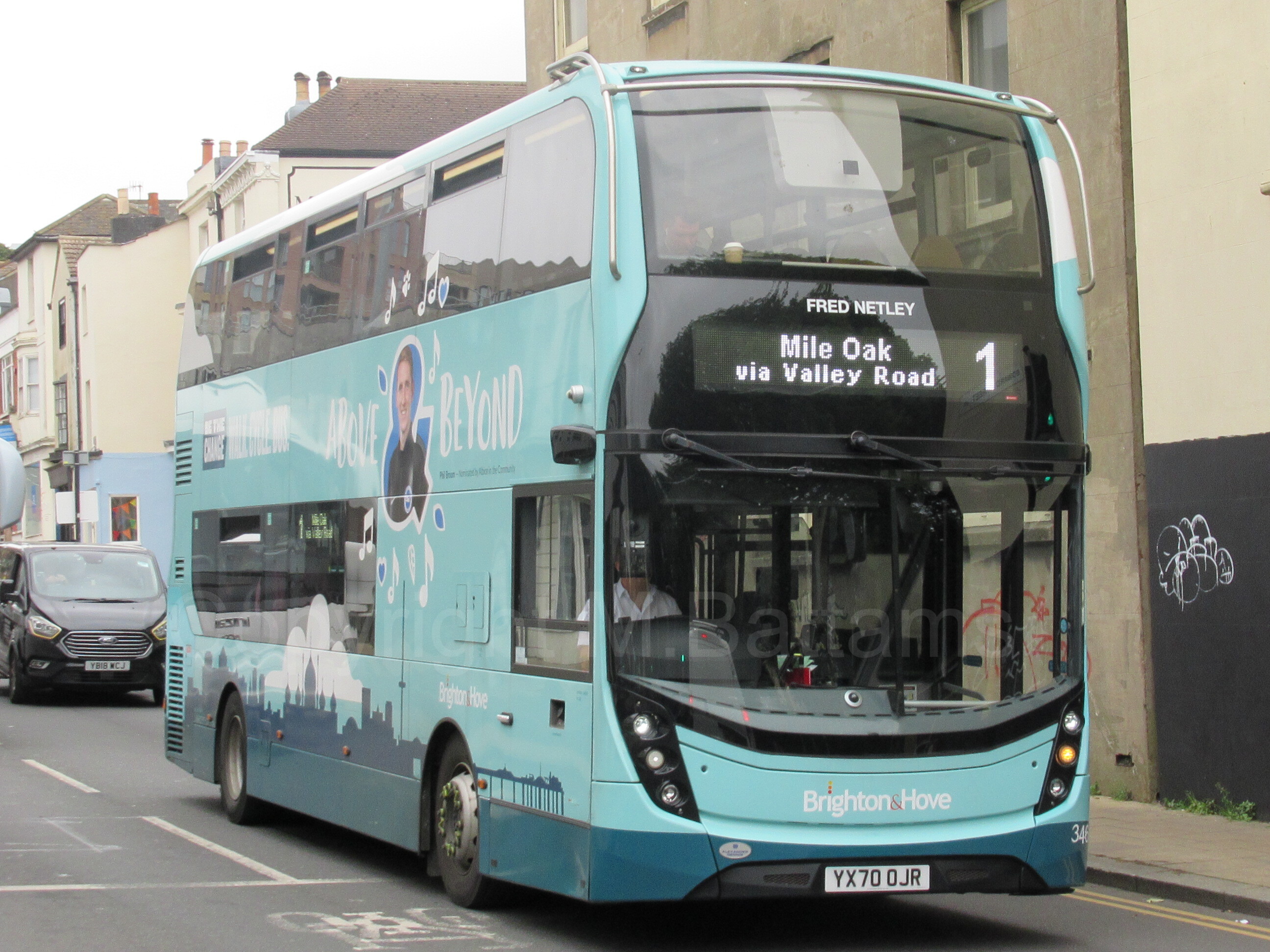 Bus photo 1