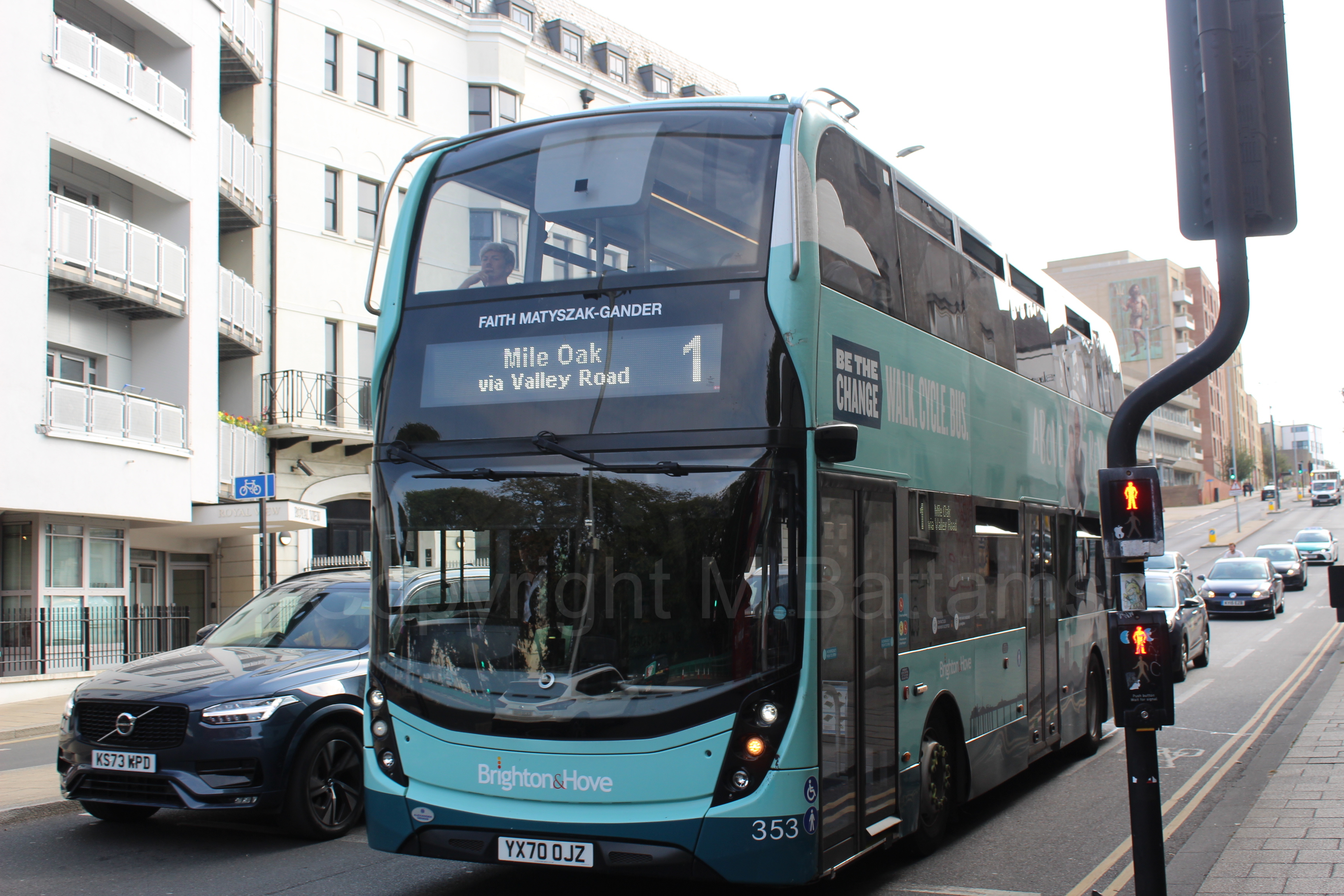 Bus photo 1