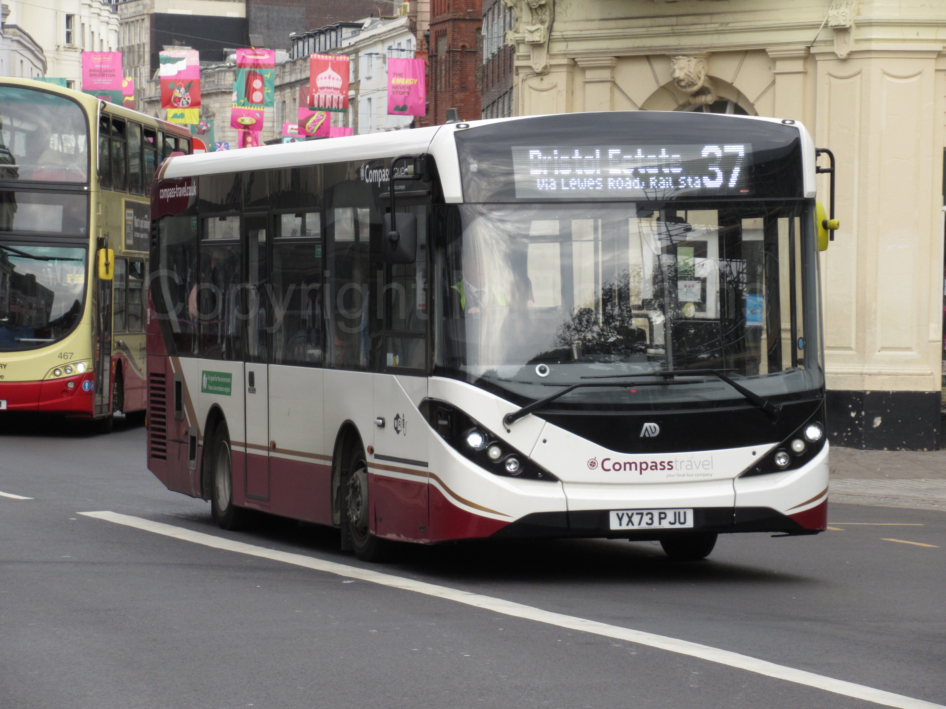 YX73 PJU
