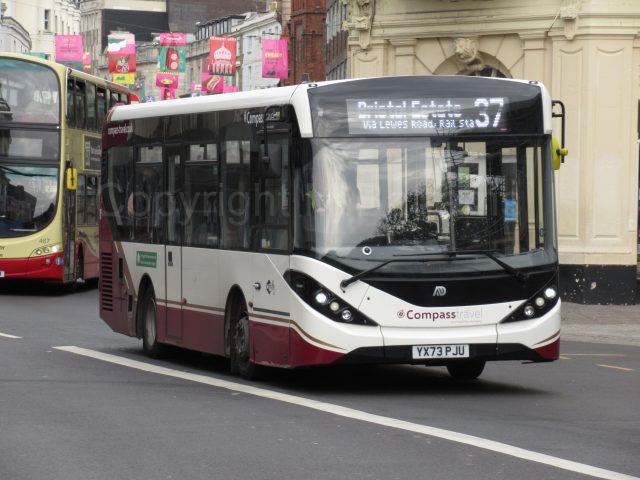 Bus photo 1