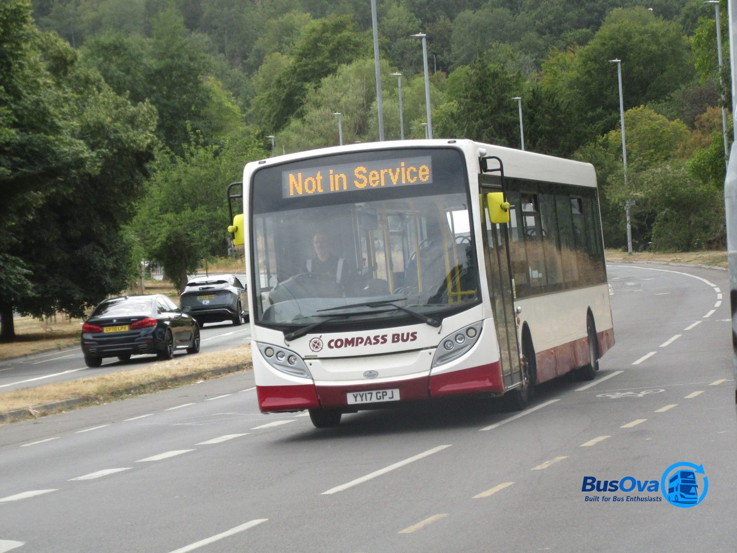 Bus photo 1