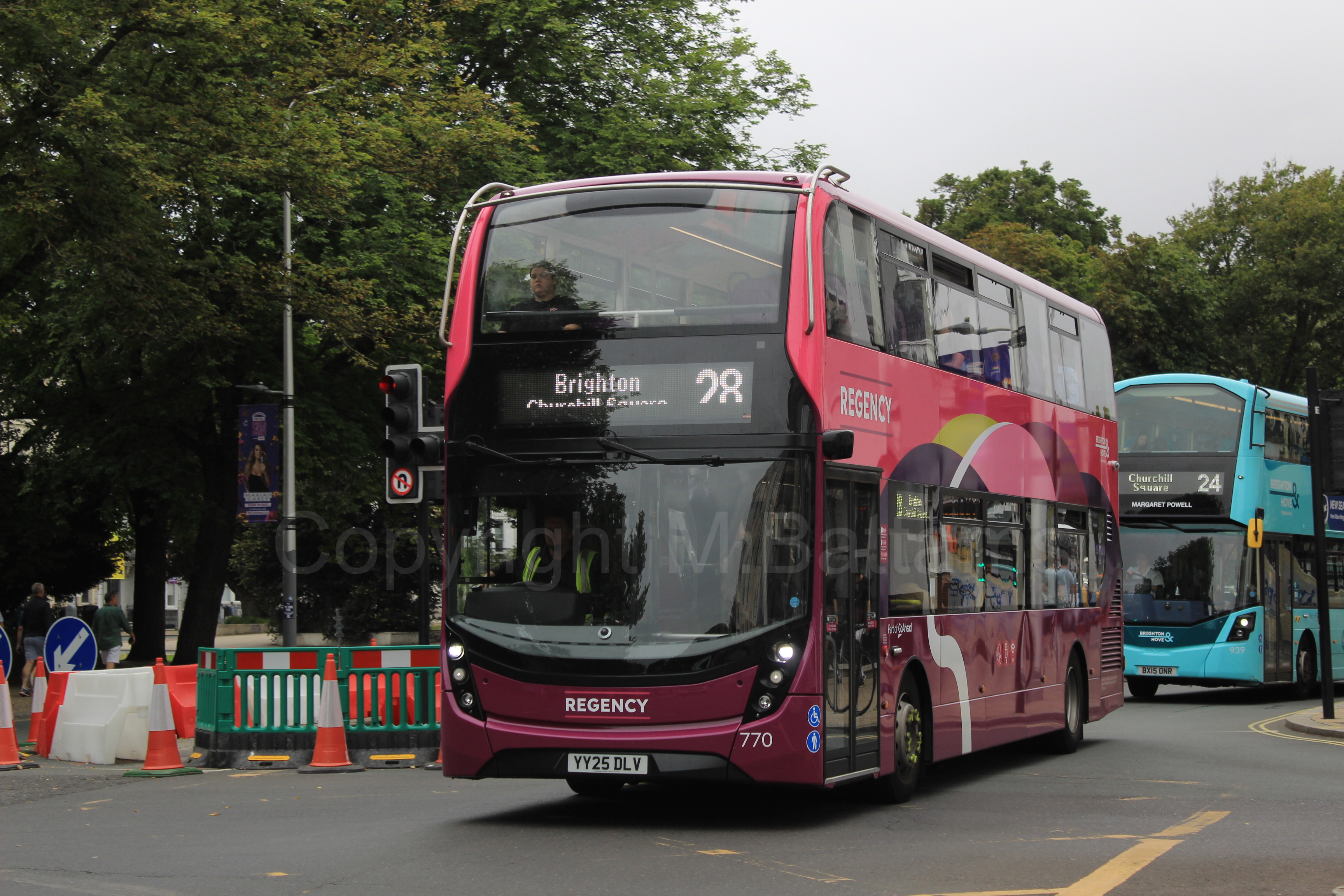 Bus photo 1