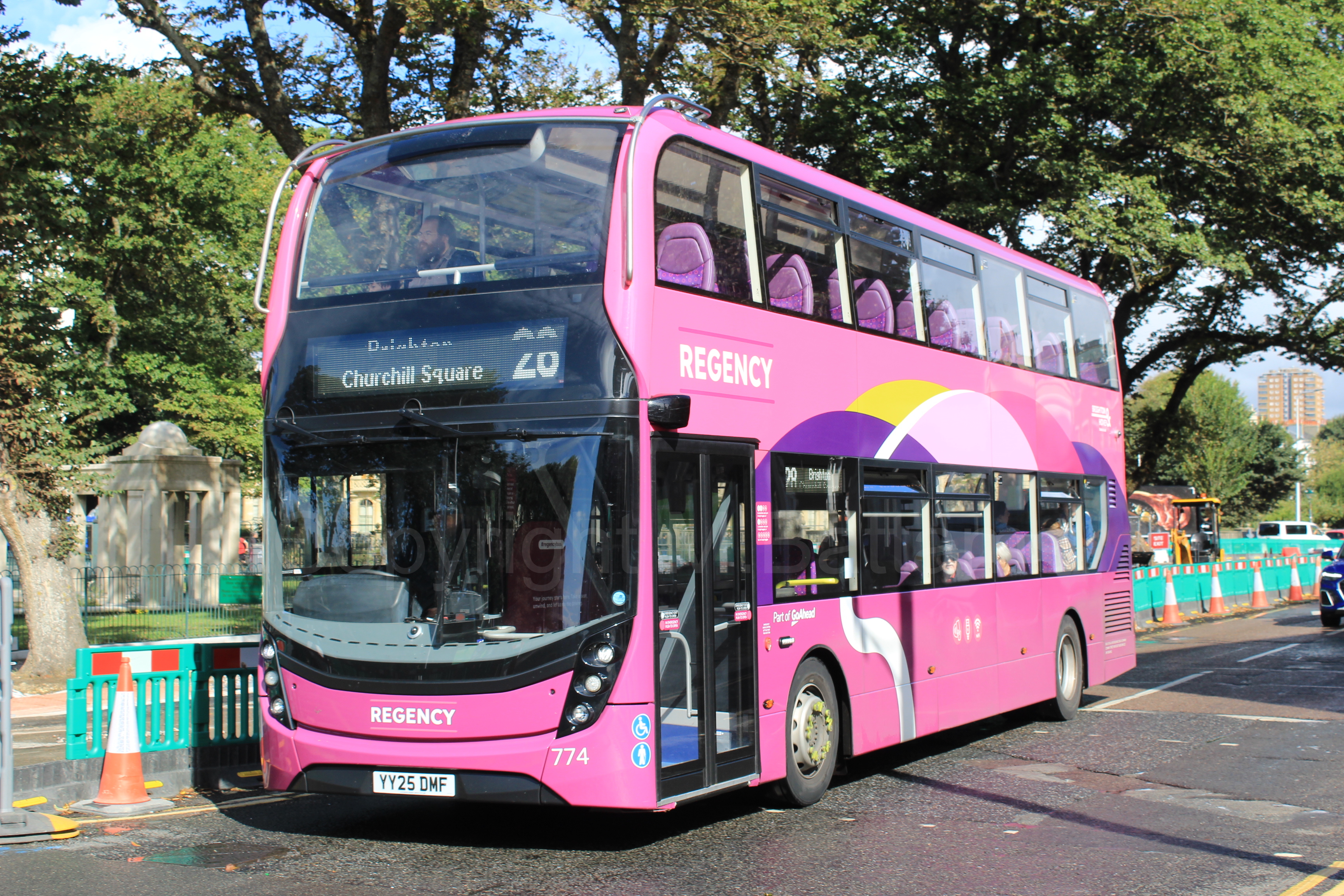Bus photo 1