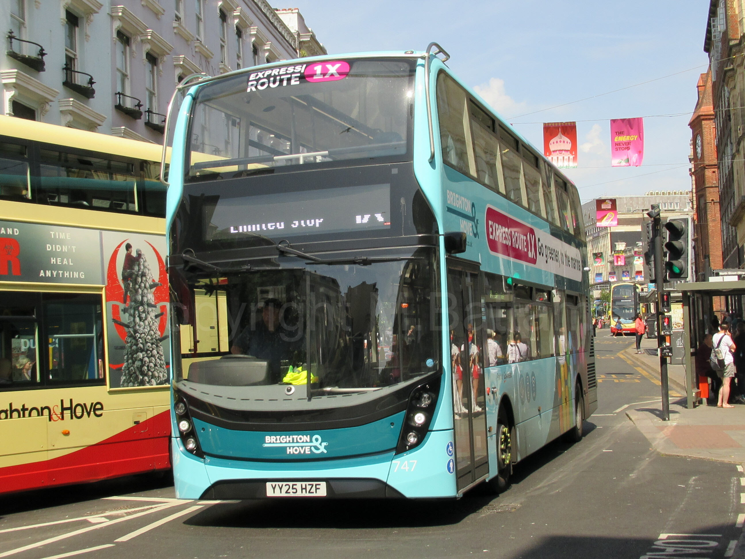 Bus photo 1