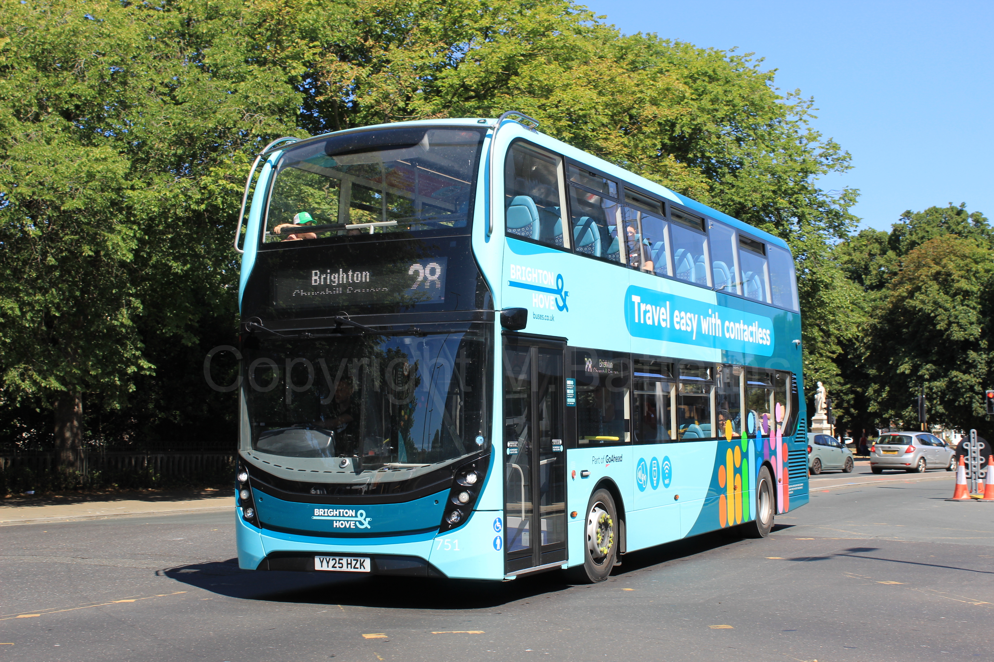 Bus photo 1