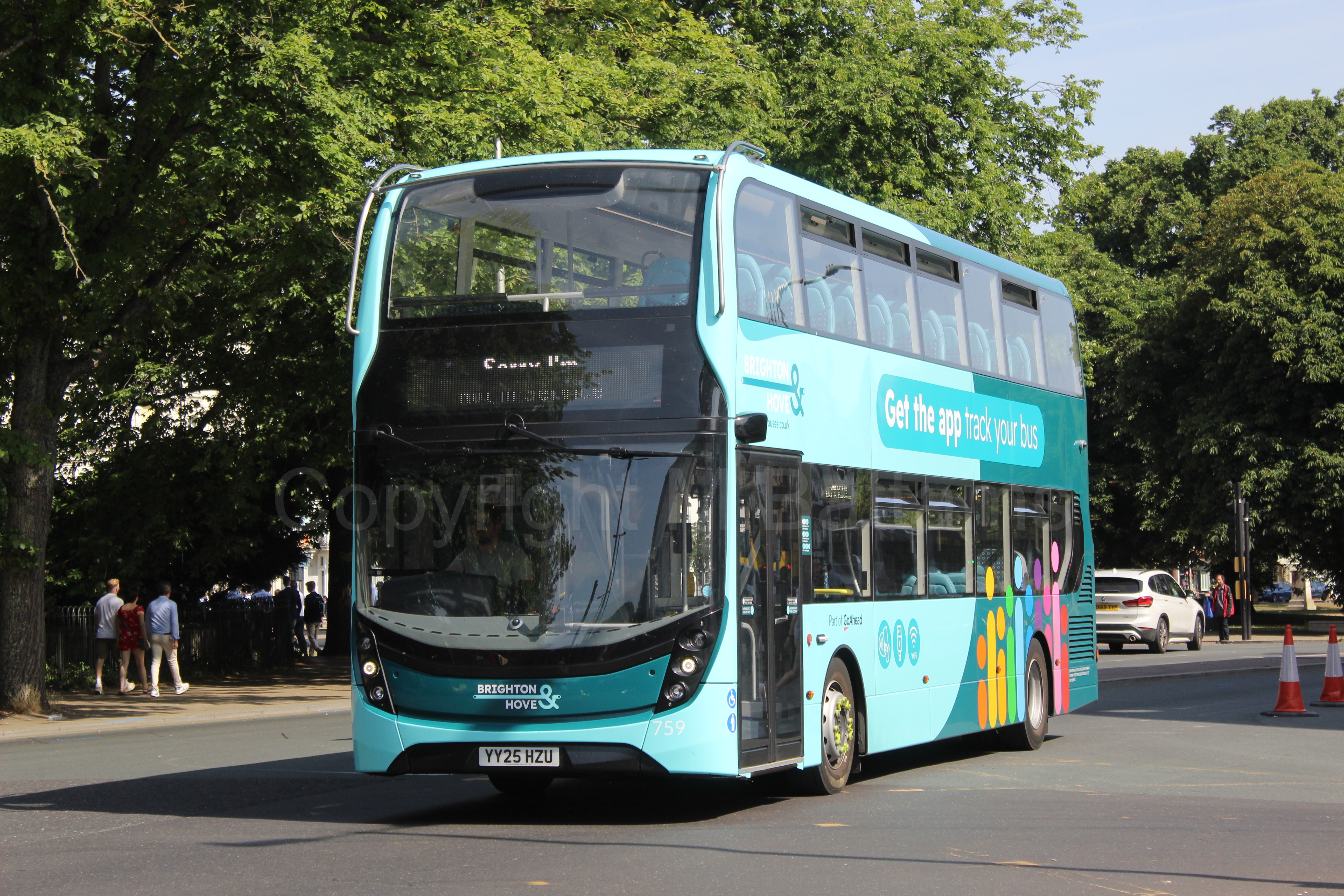 Bus photo 1