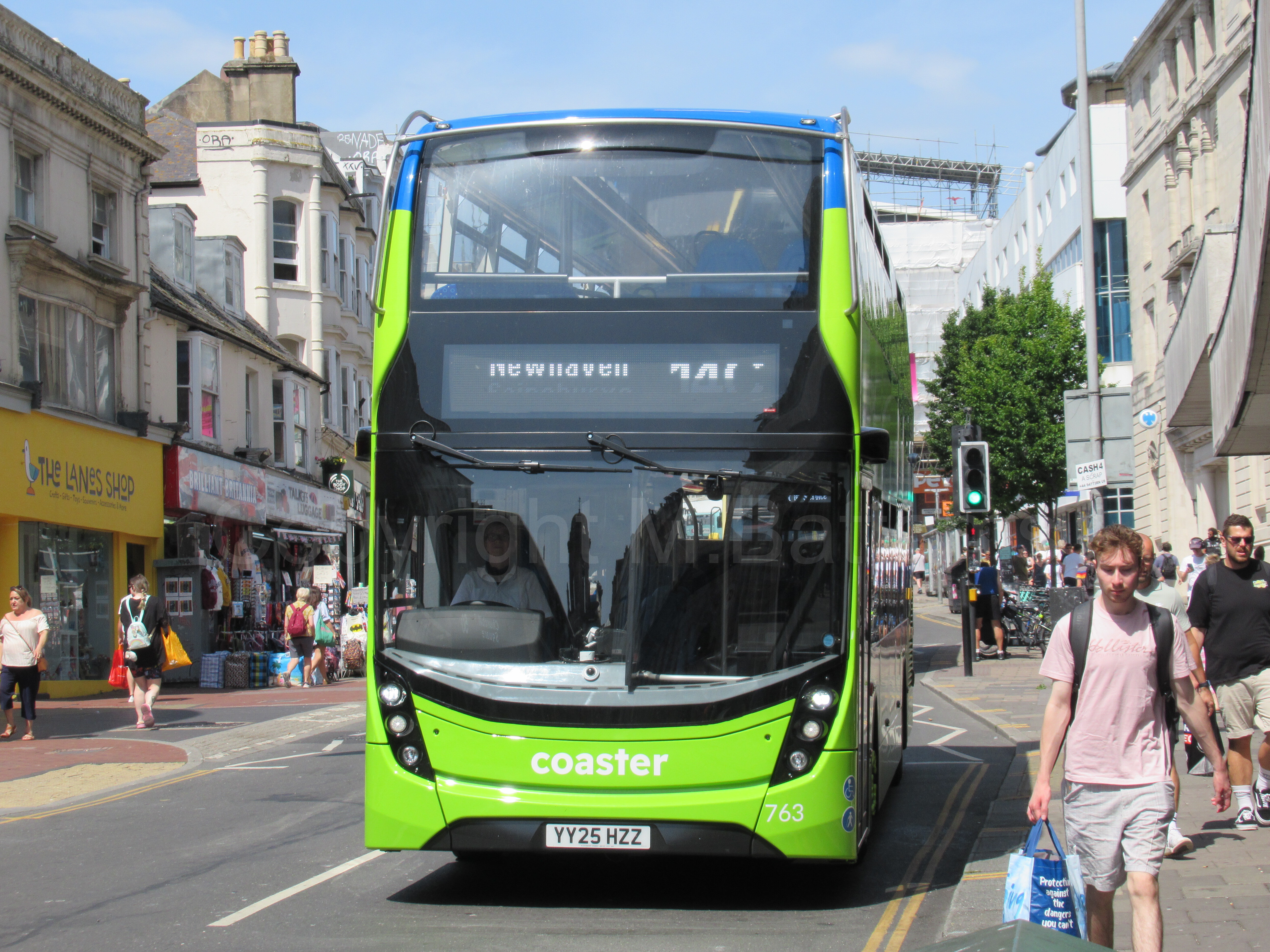 Bus photo 1