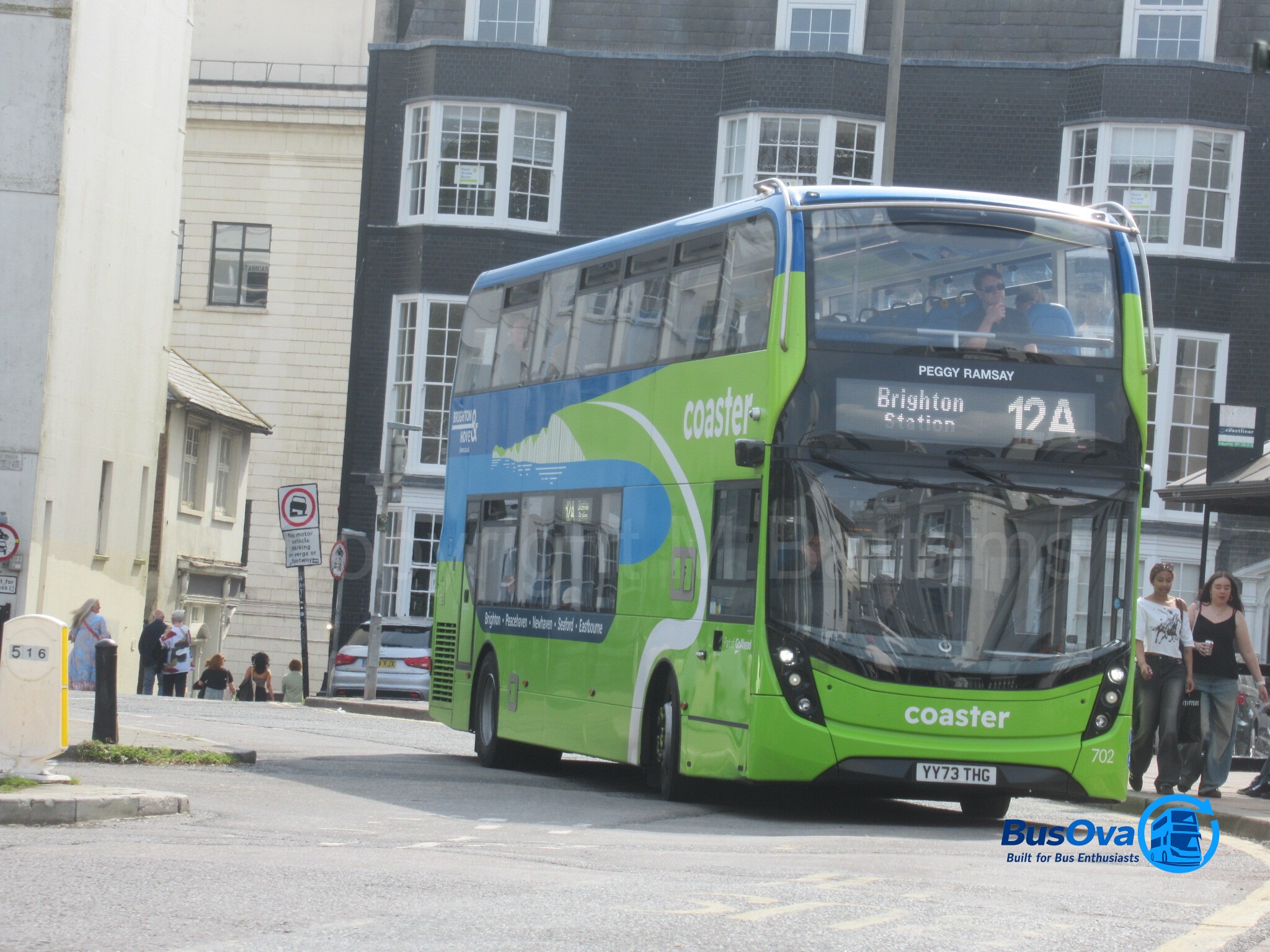 Bus photo 1