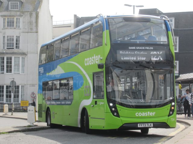 Bus photo 1